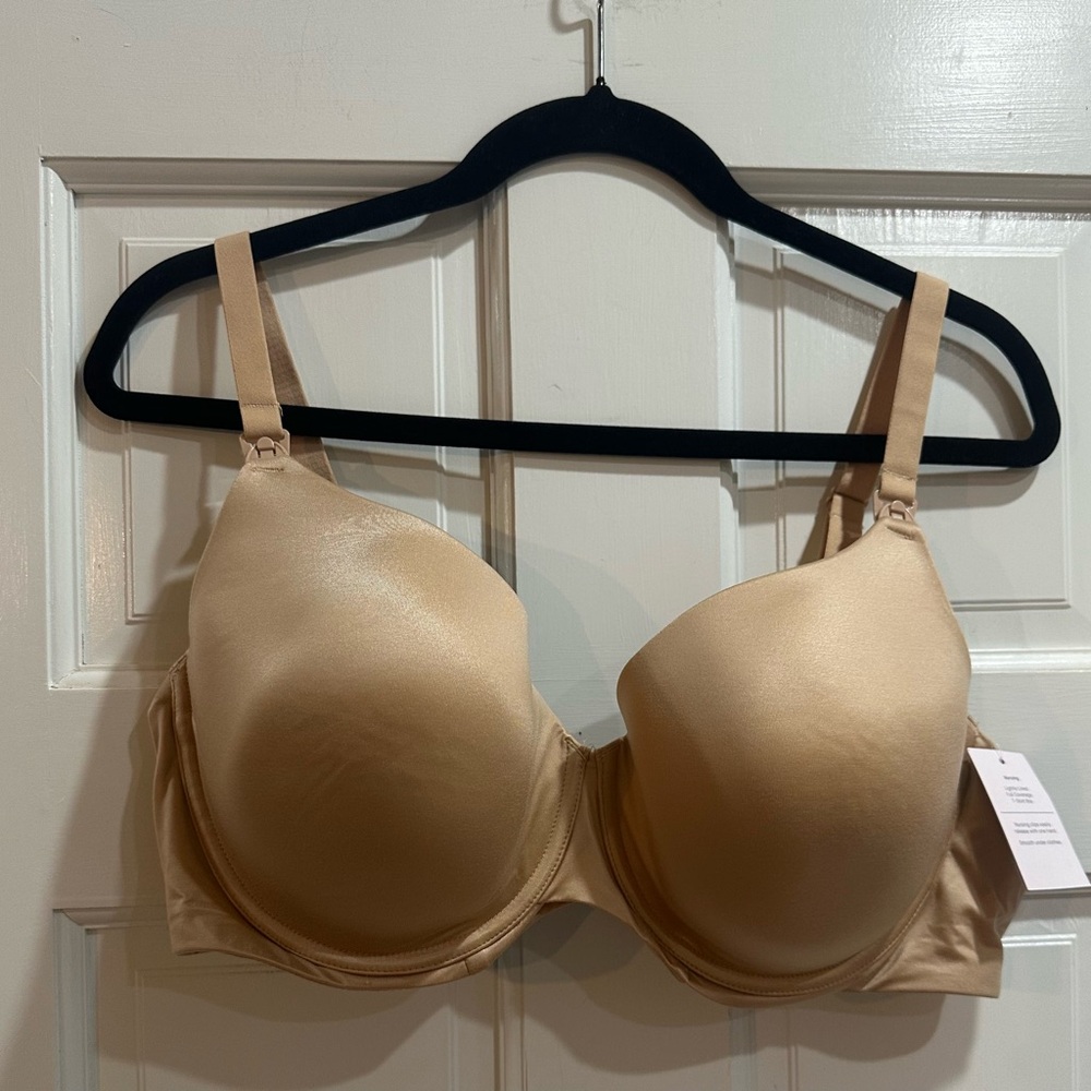 Auden Nursing Bra Full Coverage Lightly Lined T-Shirt Bra. Beige Size: 42D NWT